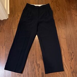 Aritzia Effortless Pant